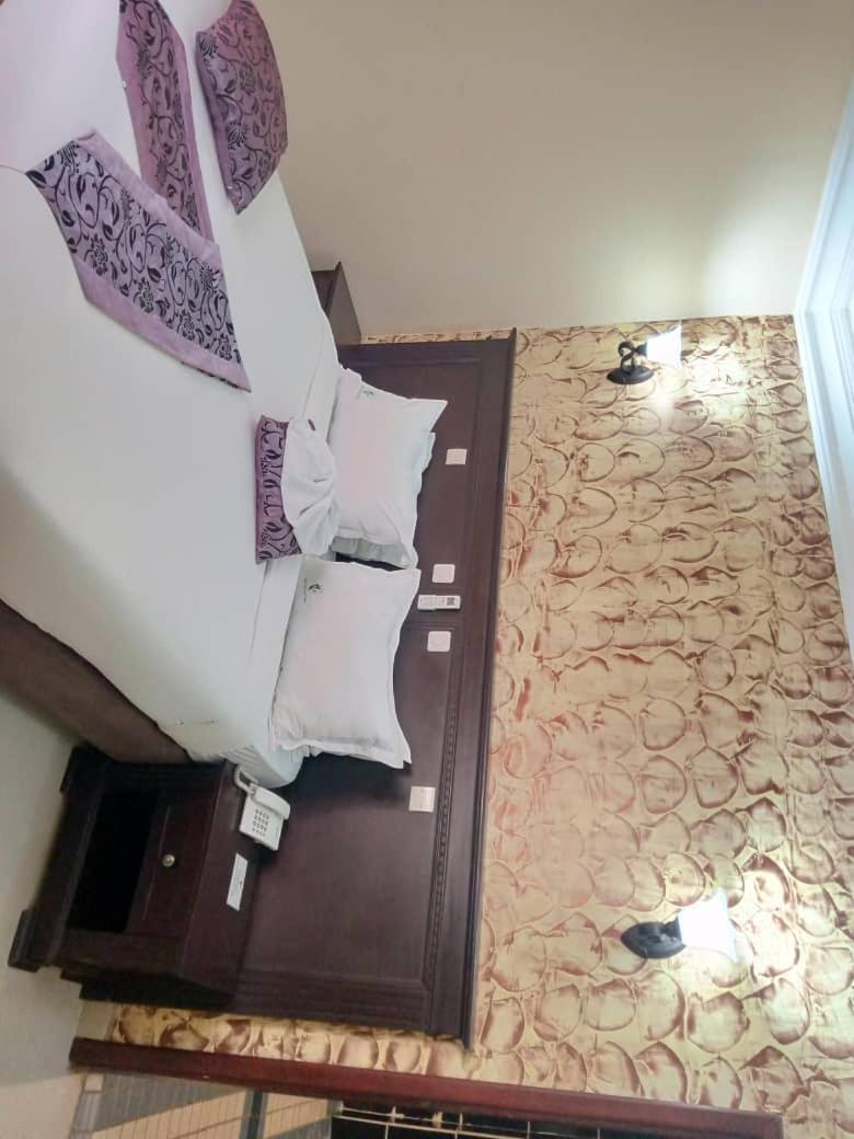 Hotel Vallee Des Princes 두알라 외부 사진