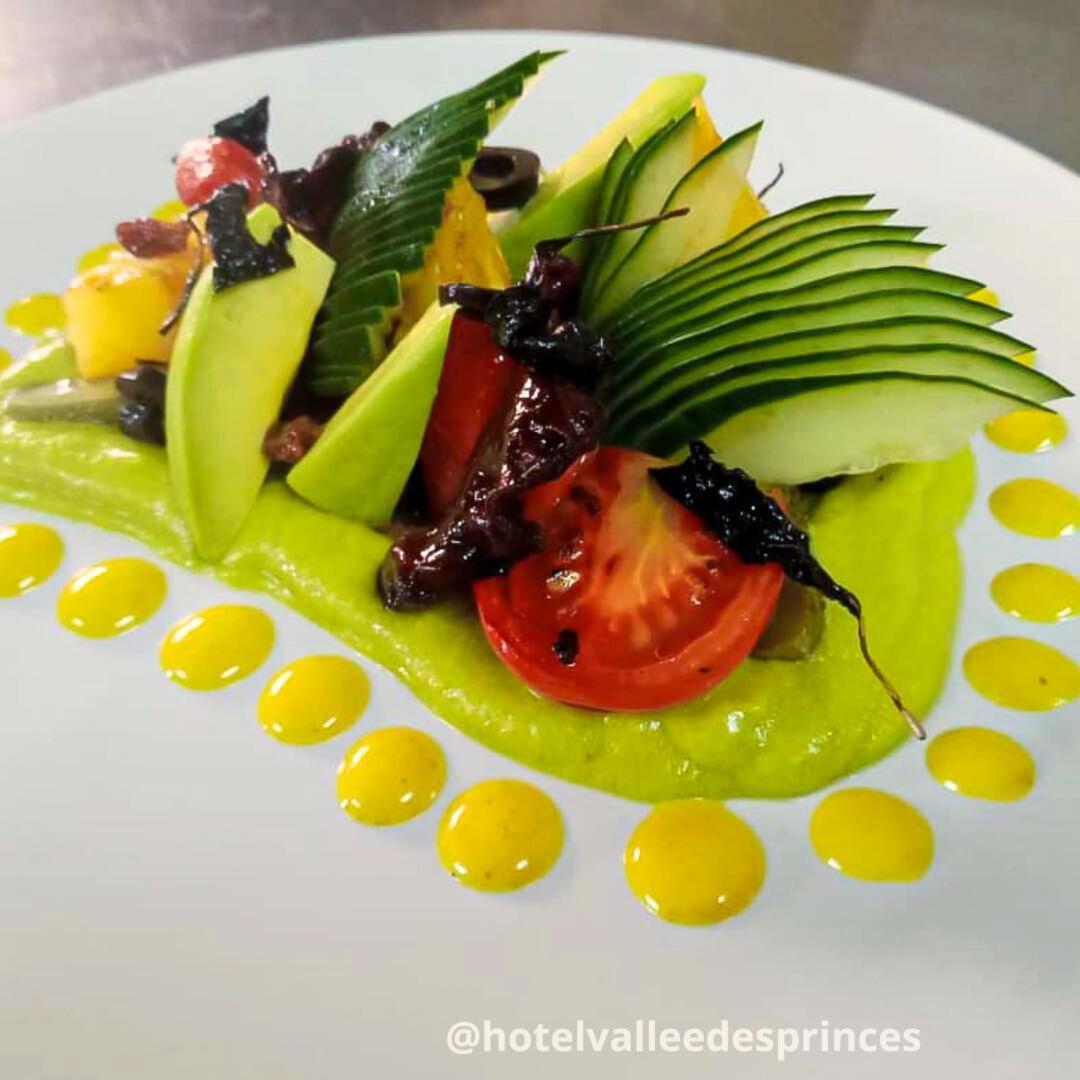 Hotel Vallee Des Princes 두알라 외부 사진